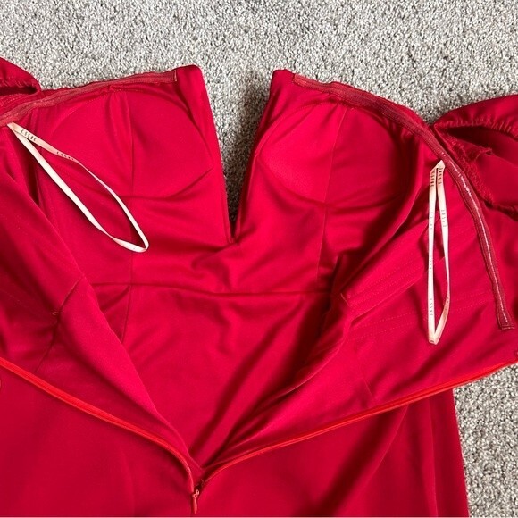 NEW Red Off-Shoulder Minidress by Essue size Medium - Picture 11 of 16